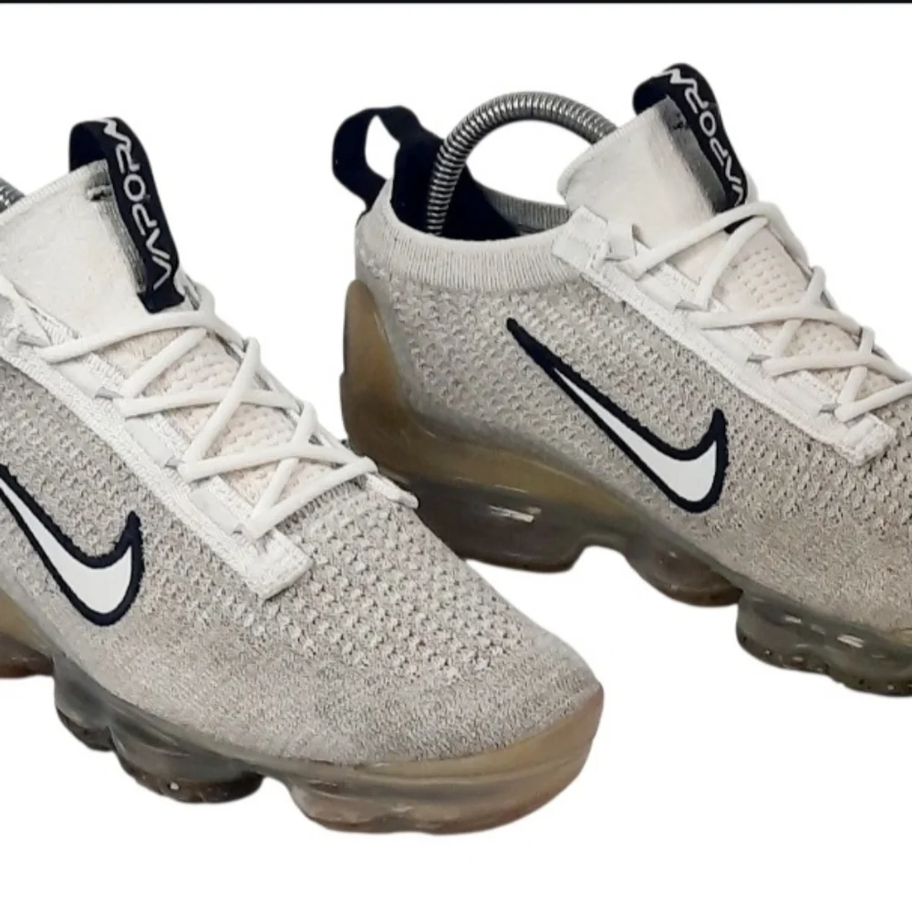 DB1550-100 Nike AIR VaporMax 2021 FK MONOCHROME (GS)